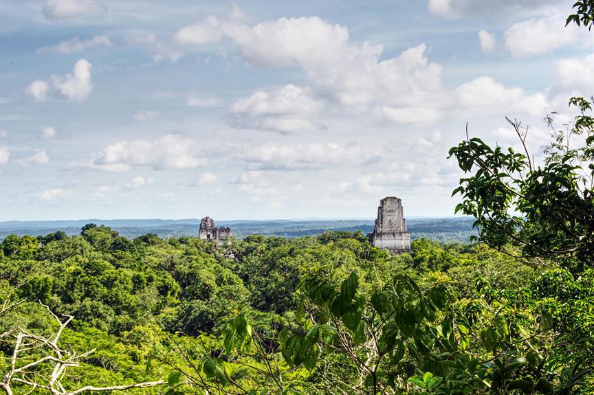 ancient mayan city ruins