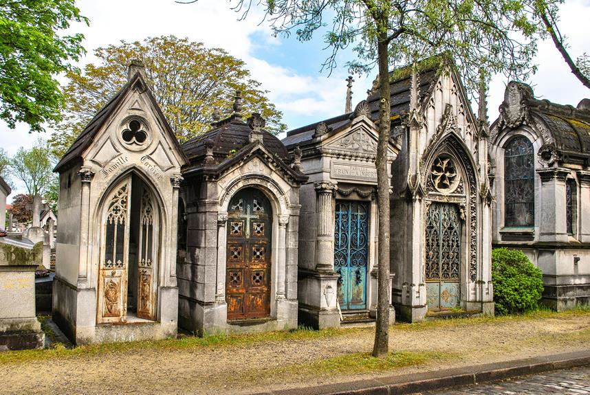 historic graveyard in london